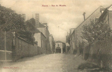 Auxon :  La Rue du Moulin