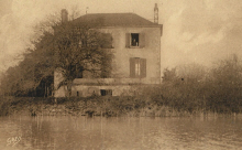 Bouaye :  Lac de Grand-Lieu - La maison du garde