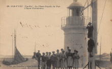 Ile d'Yeu : Le phare d'entre du port