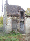Marcilly le Hayer : vestiges d'une vielle maison derrire l'Eglise - 2008 - Photo JLB