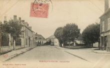Marcilly le Hayer : La Grand Rue 