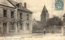Marcilly le Hayer : La Mairie et l'Eglise
